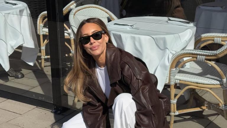 Δερμάτινη τσάντα - Φωτογραφία Instagram: Alexia Kafkaletos