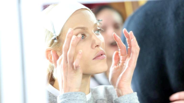 Τέλος στους μαύρους κύκλους; Τα προϊόντα που boostάρουν το κολλαγόνο στα μάτια