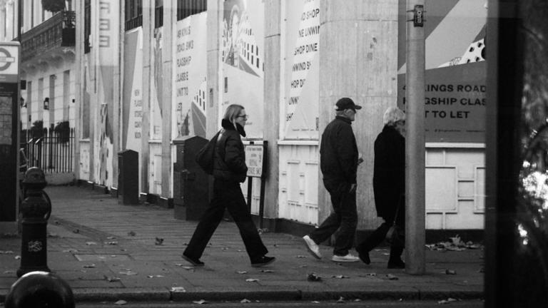 Άτομα που περπατούν 