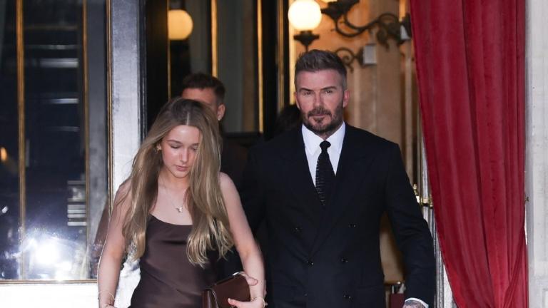 Η Χάρπερ Μπέκαμ επαναπροσδιορίζει το στιλ της - Φωτογραφία: Aissaoui Nacer / BACKGRID 