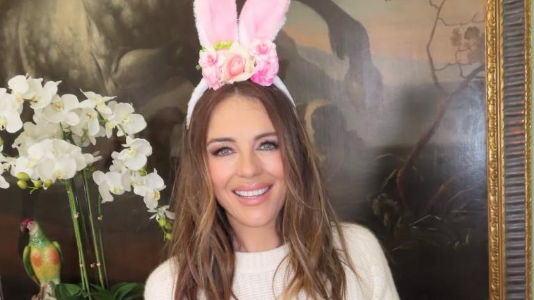 Η Ελίζαμπεθ Χάρλεϊ με παιχνιδιάρικη πασχαλινή διάθεση