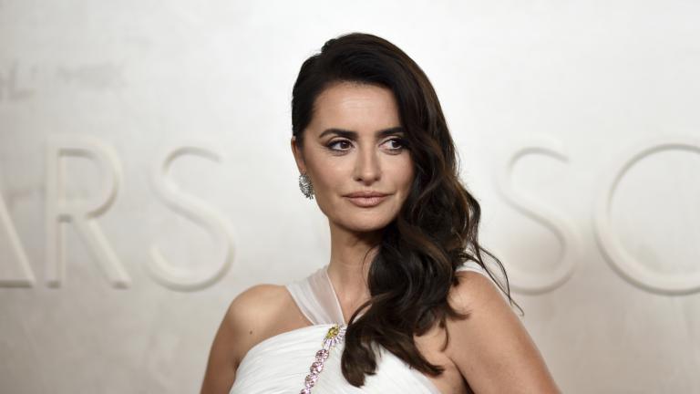 Πιο γεμάτα και καλοσχηματισμένα φρύδια μετά τα 50: Τα 3 βήματα που προτείνουν οι ειδικοί