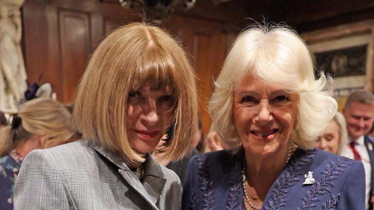 Η Άννα Γουίντουρ με τη βασίλισσα Καμίλα