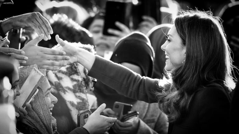 Γιατί ξεχνάμε ονόματα μόλις μας συστήσουν; Τι λέει η Ψυχολογία