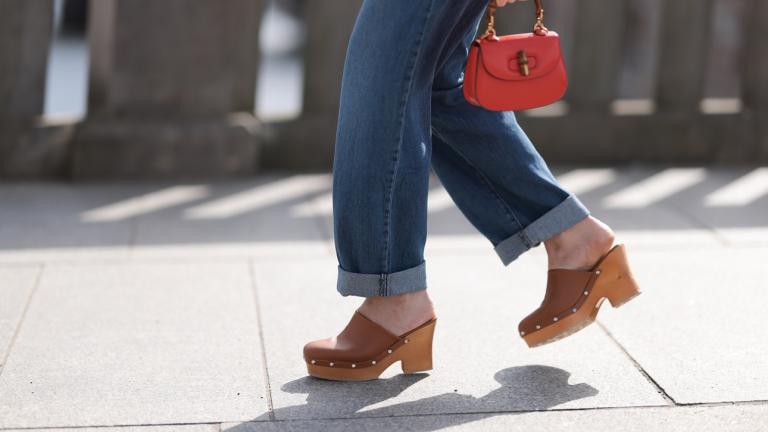 clogs