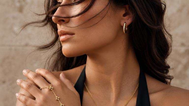 alysies-xeriou-hand-chains.jpg