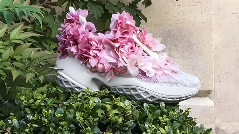 roger-vivier-couture-sneaker.jpg