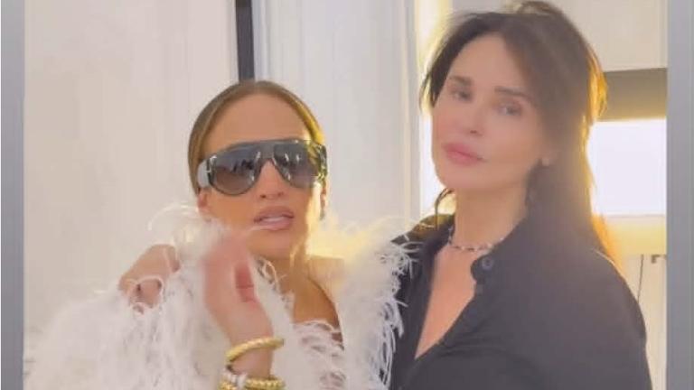 Τζένιφερ Λόπεζ, Σίλια Κριθαριώτη