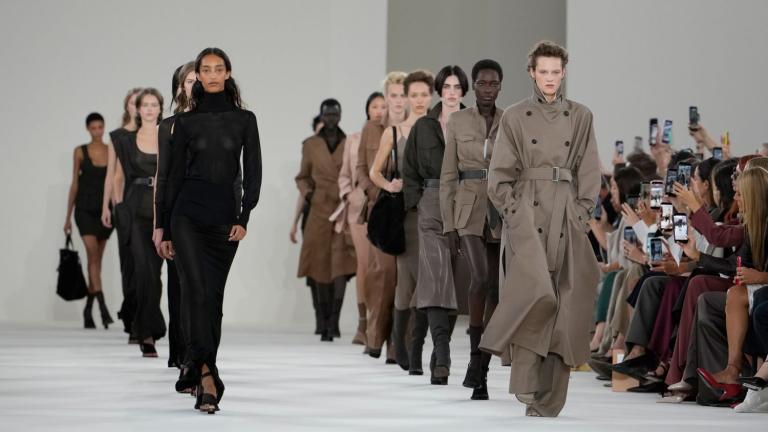 μοντελα στην πασαρελα της max mara ss'27