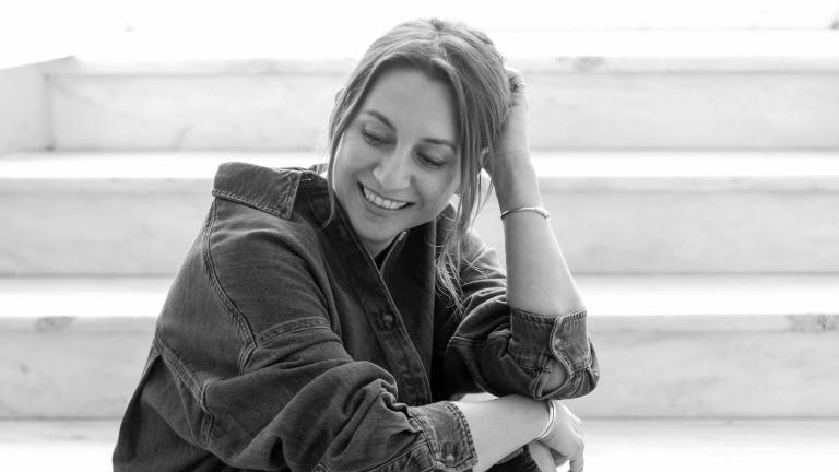 Χριστίνα Μαρτίνη: Η Ελληνίδα που άφησε τον Balenciaga και δημιούργησε τα σανδάλια που κατέκτησαν τον κόσμο