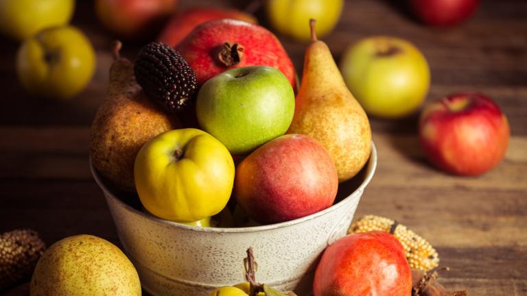 Φθινοπωρινά φρούτα Φωτογραφία: Shutterstock