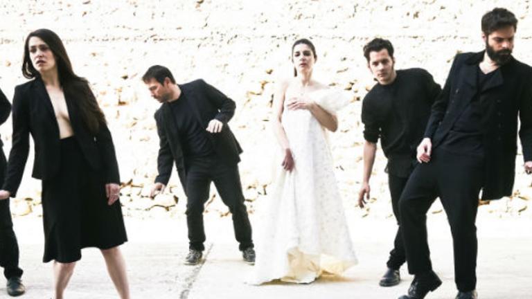 «Αφιξις» στο λιμάνι της Παλαιάς Επιδαύρου | 0 bovary.gr