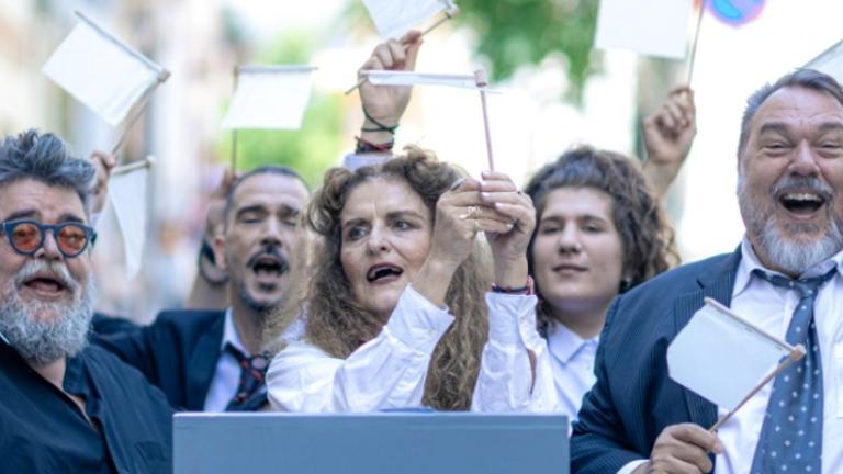 «Εκκλησιάζουσες - Η λαϊκή οπερέτα» στο Ηρώδειο, σε σκηνοθεσία Μαριάννας Κάλμπαρη | 0 bovary.gr