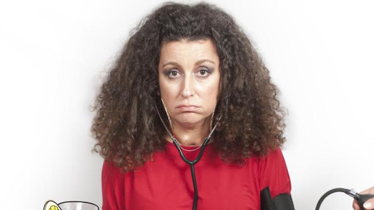 Staying Alive (Σχεδόν Πέθανα): Η Κατερίνα Βρανά στο Μικρό Παλλάς | 0 bovary.gr