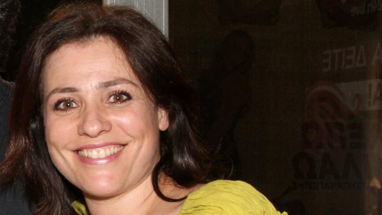 Η Μαριάννα Τουμασάτου τόλμησε την τελευταία τάση στα μαλλιά -Δείτε τη με απίθανο bob haircut | 0 bovary.gr
