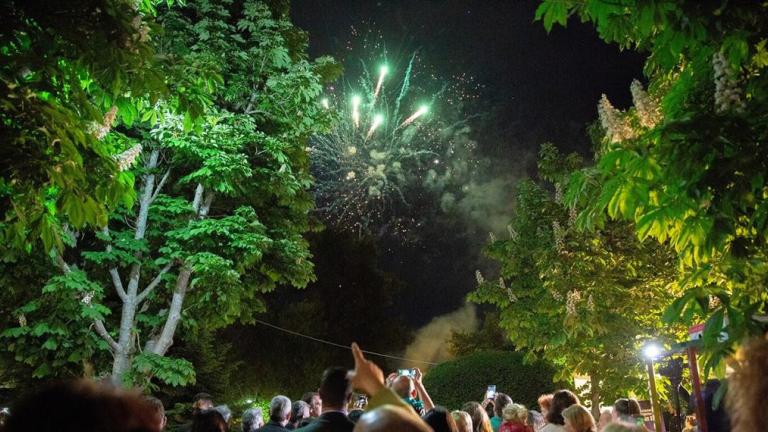 Εγκαινιάστηκε η 65η Ανθοκομική Έκθεση Κηφισιάς | 0 bovary.gr