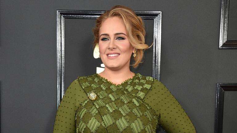 Η Αντέλ περιμένει παιδί; Η φωτογραφία που πυροδότησε τις φήμες για εγκυμοσύνη  | 0 bovary.gr