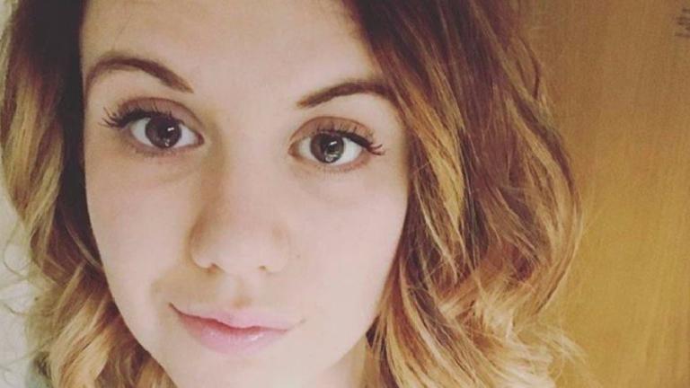 Της έκανε πρόταση γάμου με μικρότερο δαχτυλίδι για να την αναγκάσει να χάσει κιλά | 0 bovary.gr