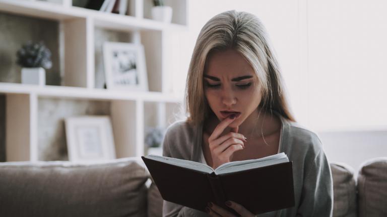 7 φράσεις που μαρτυρούν έλλειψη αυτοπεποίθησης, Φωτογραφία: By VGstockstudio