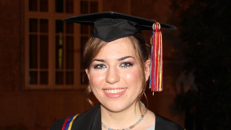 Ελένη Δήμα: Η κόρη του Πύρρου Δήμα μεγάλωσε, σπουδάζει στην Αμερική και ποζάρει με τον σύντροφό της | 0 bovary.gr