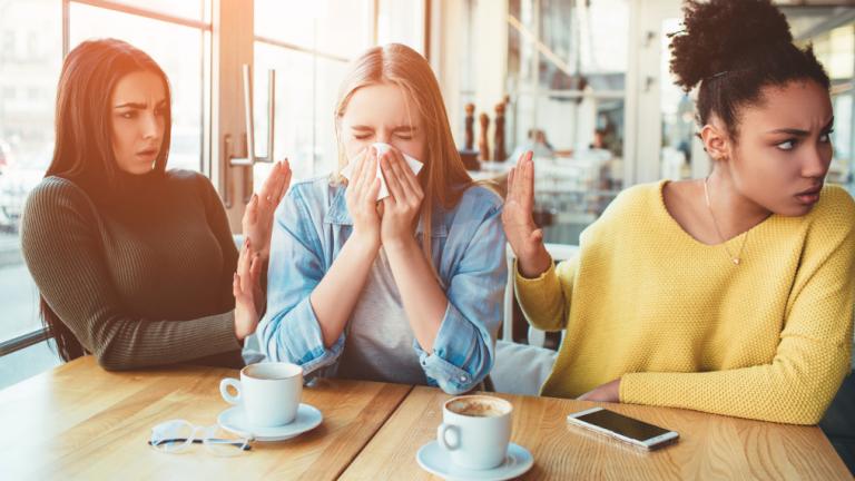 Ενα κορίτσι έχει κρύωμα, Φωτογραφία: Shutterstock/ By Estrada Anton