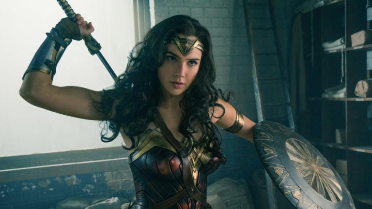 Η Wonder Woman είναι μία από εμάς - Εβγαλε selfie λίγη ώρα αφού ξύπνησε | 0 bovary.gr