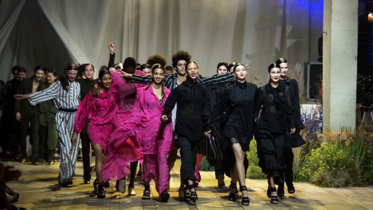 Παρίσι, τα Η&Μ παρέδωσαν μαθήματα: Πώς να είσαι ντυμένη σπορ αλλά και σικ | 0 bovary.gr