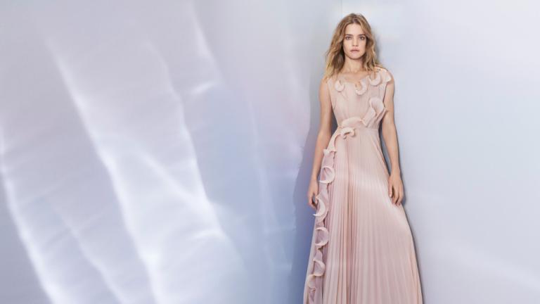 Oνειρικές δημιουργίες από ανακυκλωμένα απόβλητα -H Η&Μ κάνει την ανατροπή στη νέα της συλλογή  | 0 bovary.gr