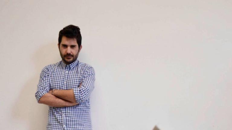 Ο Καρασαββίδης σκηνοθετεί τη Λολίτα της εποχής μας | 0 bovary.gr