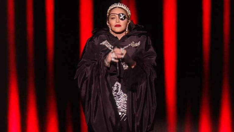 Ολόκληρη η performance της Madonna στη Eurovision -Με εντυπωσιακό φινάλε, εξαφανίστηκε από τη σκηνή | 0 bovary.gr