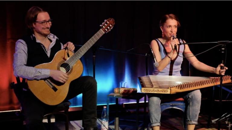 Οι Melous στη σκηνή