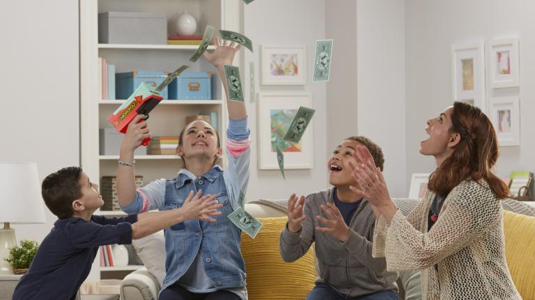 Νέα Monopoly Πιάσε τα Λεφτά -Ξεχάστε τη Monopoly που ξέρατε, στη νέα version πιάνουμε λεφτά στον αέρα | 0 bovary.gr