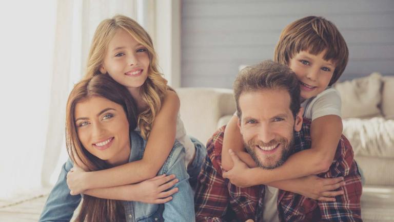 Η Nannuka στο πλευρό της ελληνικής κοινότητας του Λονδίνου -Δώρο οι δύο πρώτες ώρες | 0 bovary.gr