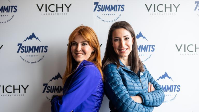 Οι 2 Ελληνίδες που ετοιμάζονται να κατακτήσουν την υψηλότερη κορυφή του κόσμου -το Έβερεστ | 0 bovary.gr