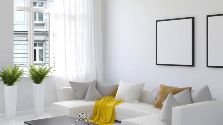 Shutterstock/By PlusONE