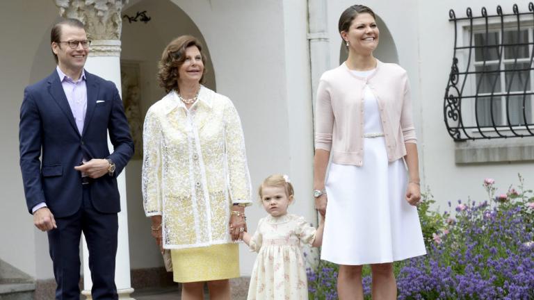 Aπό αριστερά: Ο πρίγκιπας Ντάνιελ, η βασίλισσα Σίλβια, η πριγκίπισσα Βικτόρια της Σουηδίας και η πριγκίπισσα Εστέλ/ Φωτογραφία: AP Images