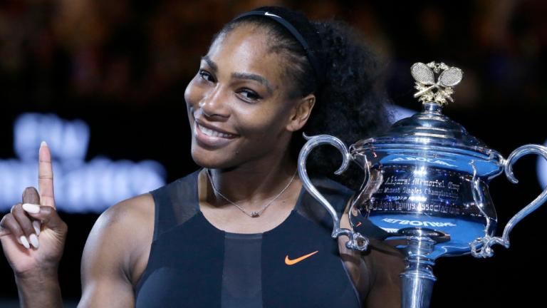 H έγκυος Σερένα Γουίλιαμς στην παραλία με τον σύντροφό της [εικόνες] | 0 bovary.gr