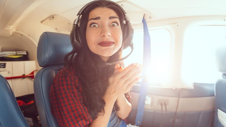 Ταξίδι με αεροπλάνο: Το τρικ των 5 δευτερολέπτων που θα μειώσει το άγχος σου | 0 bovary.gr