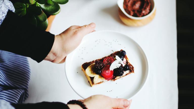 Οι τροφές που πρέπει να σταματήσεις να τρως πριν τον ύπνο - Σου τον χαλάνε  | 0 bovary.gr