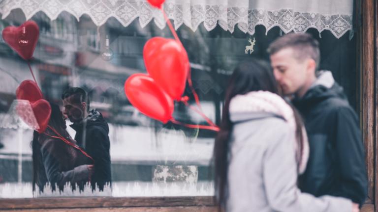 Οδηγός επιβίωσης για του Αγίου Βαλεντίνου -Για μόνους, νεο-ερωτευμένους και όσους δεν θέλουν να γιορτάσουν | 0 bovary.gr