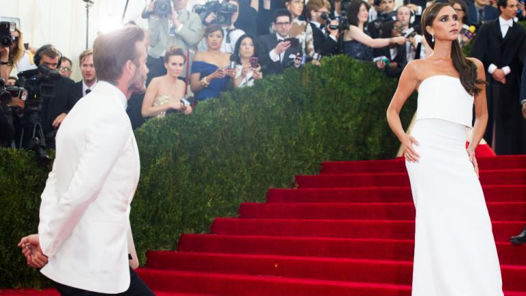 Μαθήματα στιλ από τη Βικτόρια Μπέκαμ -15 εμφανίσεις που μπορείς να αντιγράψεις | 0 bovary.gr