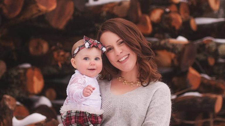 Η Sarah Buckley Friedberg με την κόρη της, Φωτογραφία: Facebook