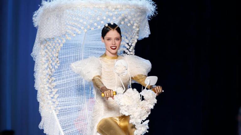 Ο Jean Paul Gaultier στην Εβδομάδα Μόδας στο Παρίσι  | 0 bovary.gr