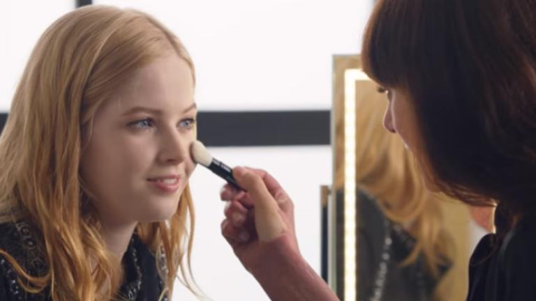 Η νέα παλέτα της Chanel είναι το απόλυτο μυστικό για ξεκούραστη όψη | 0 bovary.gr