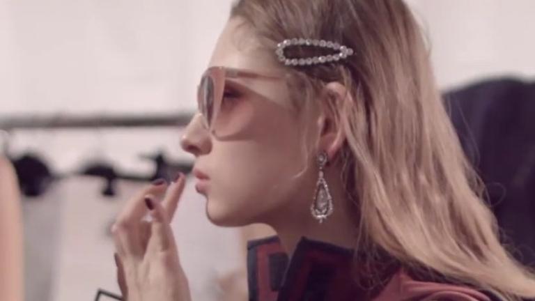 Στα παρασκήνια της Εβδομάδας Μόδας του Μιλάνου -Η προετοιμασία πριν τις επιδείξεις | 0 bovary.gr