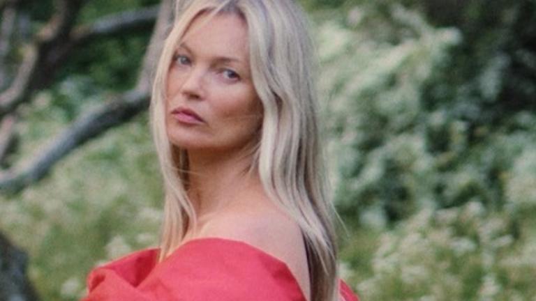 Η F/W συλλογή του οίκου Alexander McQueen για το 2019 -Η Kate Moss φορά τις δημιουργίες με μοναδικό τρόπο | 0 bovary.gr
