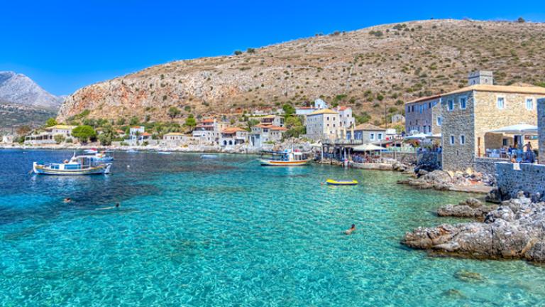 Mάνη: Σαν να την άγγιξαν θεοί | 0 bovary.gr