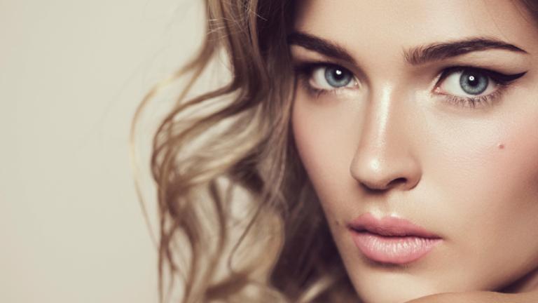 Πώς η έλλειψη ύπνου επηρεάζει το πρόσωπό σου  | 0 bovary.gr