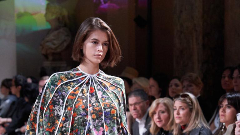 Sustainable cool: Η Stella McCartney παρουσίασε την πιο οικολογική συλλογή της μέχρι τώρα | 0 bovary.gr