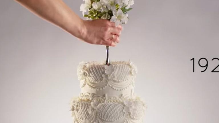 Πώς άλλαξαν οι γαμήλιες τούρτες τα τελευταία 100 χρόνια  | 0 bovary.gr
